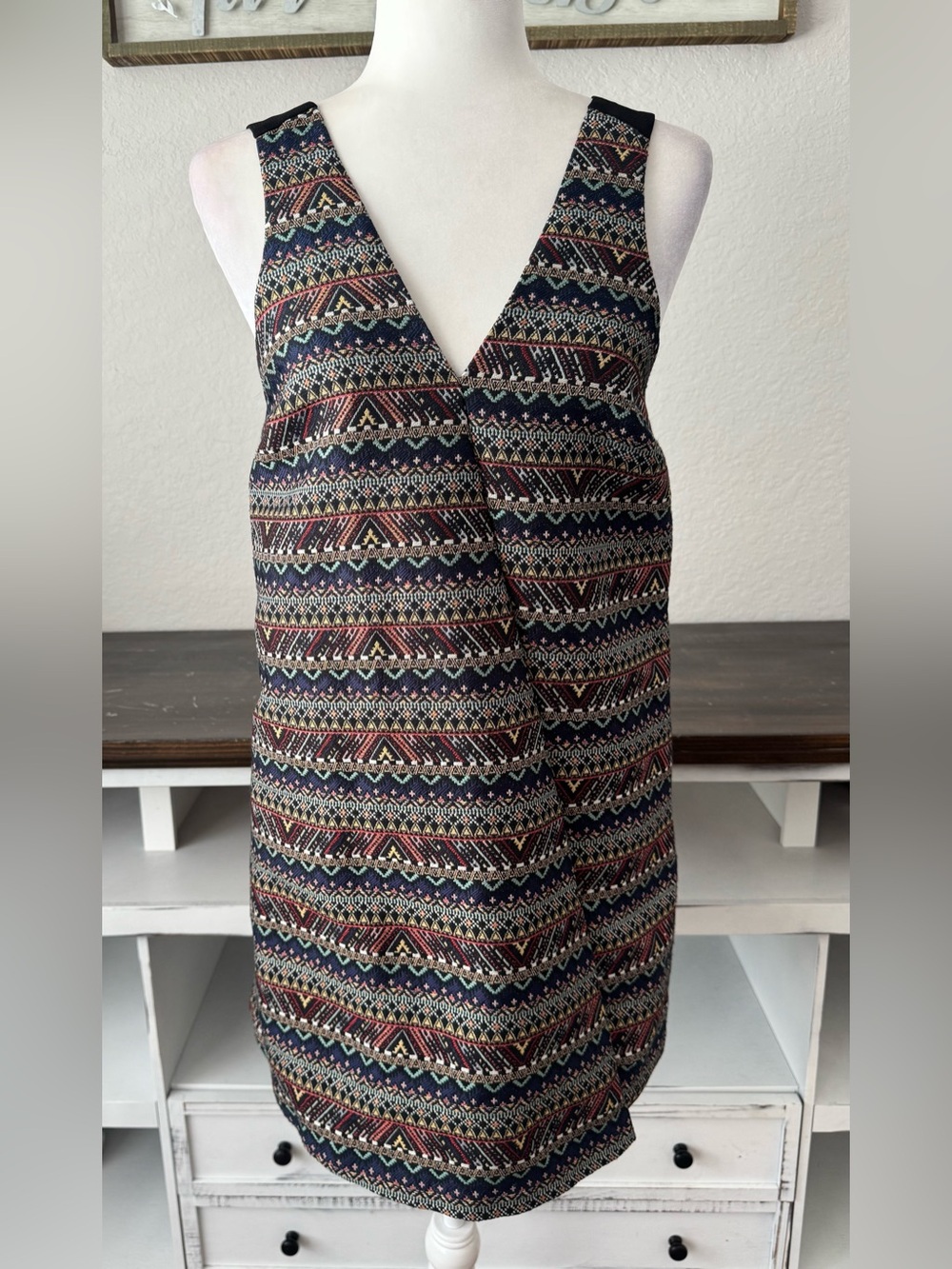 New BCBGeneration Jacquard Mini Dress Tribal Aztec Geometric‎ Women's Size 6 CC